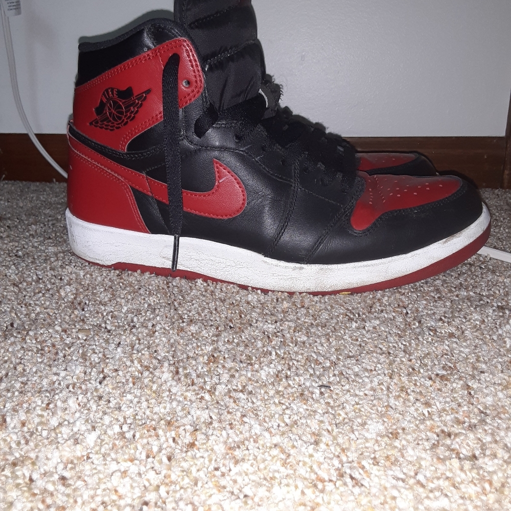 Jordan 1 Bred 1.5 (2015)